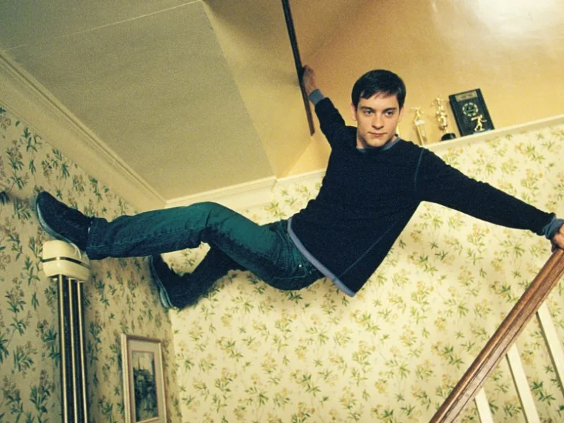 Кадр 1 из Человек-паук  (2002)